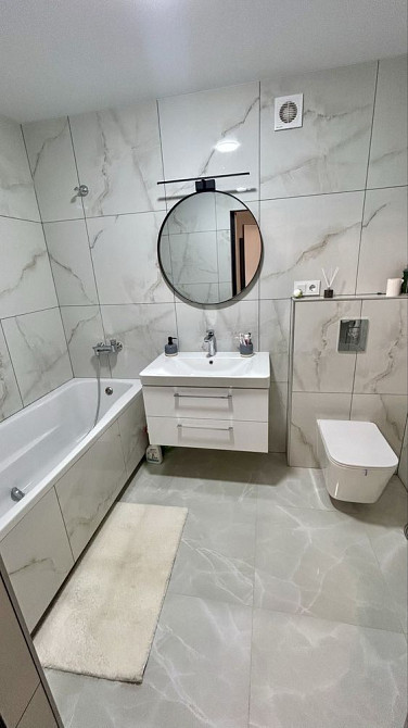 Велика 2к квартира в новому будинку Кам`янець-Подільський - зображення 1