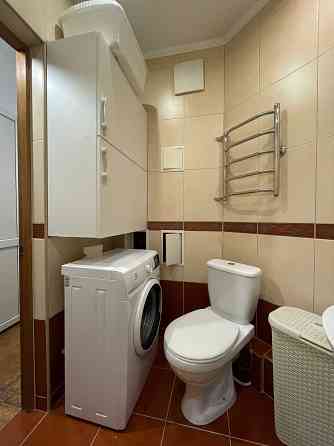 2 кім 77 мкв євроремонт вул Гришка Мих 9, смт Позняки Киев