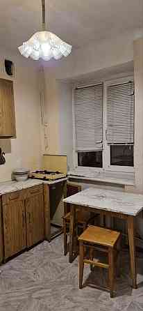 1 к.из.кв. в 10-ти мин. от метро Дворец спорта.Реальная-16500$. Торг Харків