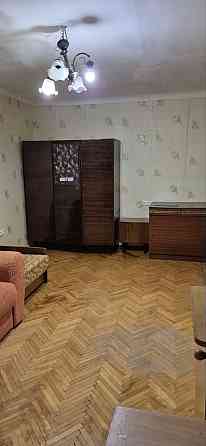 1 к.из.кв. в 10-ти мин. от метро Дворец спорта.Реальная-16500$. Торг Харків