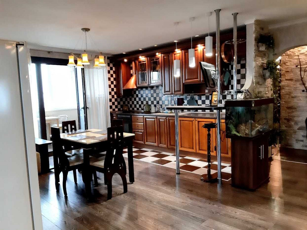 4-комн., Чижевского, 2 Б, вблизи парка «Урочище Совки» Київ - зображення 1