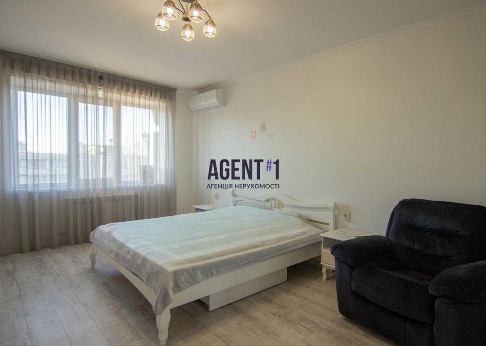 Продаж  1-кімн. квартири вул. Кіпріанова, 4, Київ, з якісним ремонтом. Киев - изображение 1