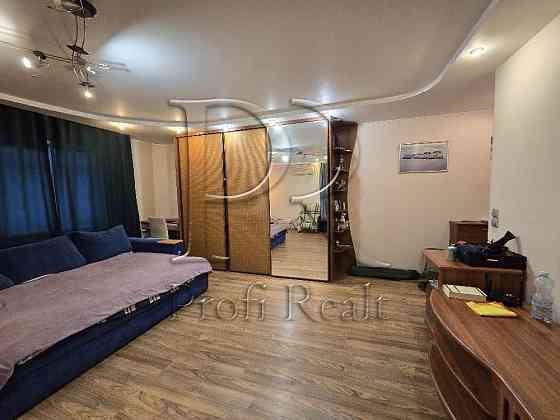 Продаж 2 кімн. квартири біля парку проспект Відрадний 6/1. Киев