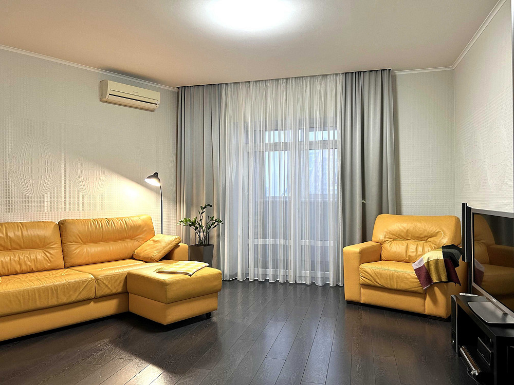 Оренда: 2-кімнатна квартира 76м2, вул.Чорновола,25, Шевченківський р-н Киев - изображение 1