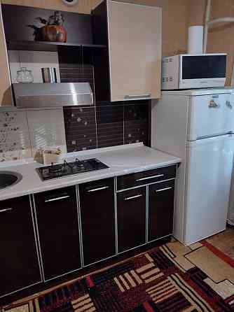 Однокомнатная кв. метро Спортивная, Метростроителей 1 минута Харків