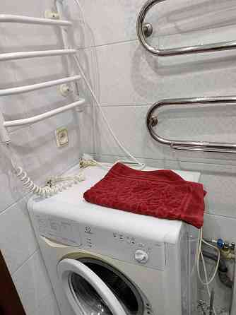 Однокомнатная кв. метро Спортивная, Метростроителей 1 минута Харків