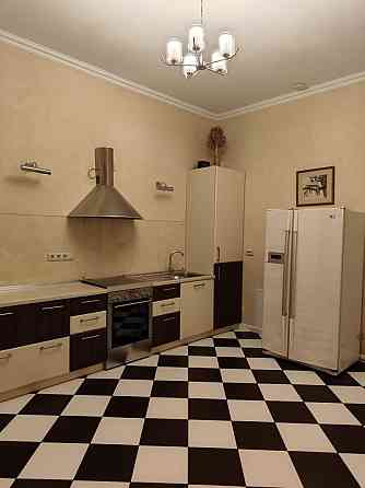 Продаж квартири на Коновальця у Львові Львів