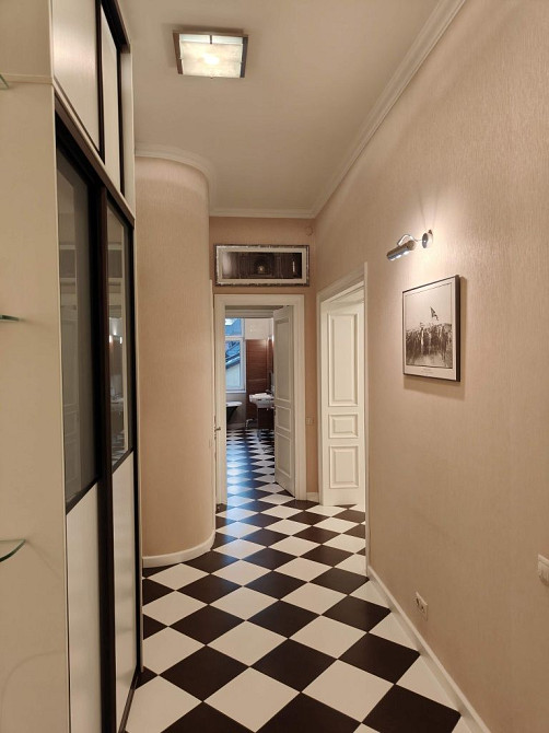 Продаж квартири на Коновальця у Львові Львів - зображення 1