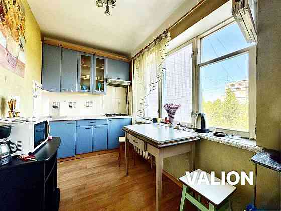 Продаж 2-кім 46 кв.м квартира біля метро Лісова- Василя Іваниса Киев