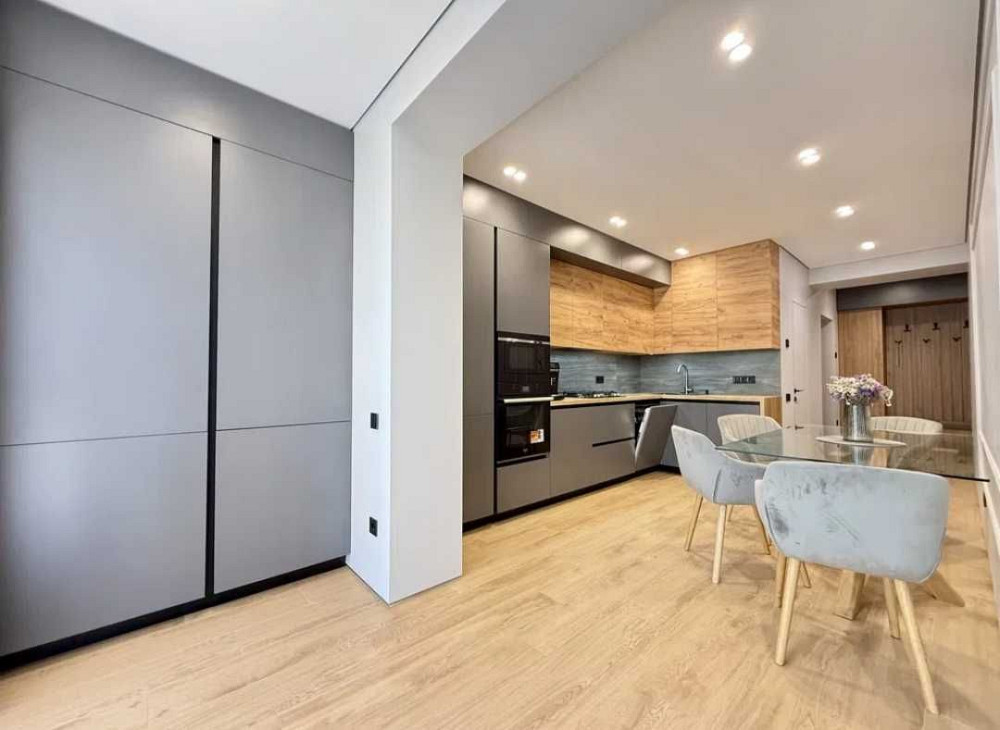 3-Кімнатна 92 кв.м. «На Щасливому» Нова! Сучасна! Якісний Ремонт! Рівне - зображення 4