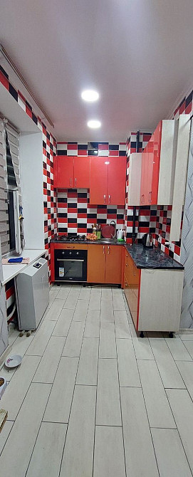 Продаётся 3к.квартира Центр ул.Спортивная Кам`янське (Запорізька обл.) - зображення 1