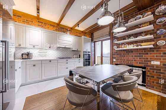 3к.95м2 Центр, вул. Сумська (м. Университет, Центральный Парк) 130643 Харків