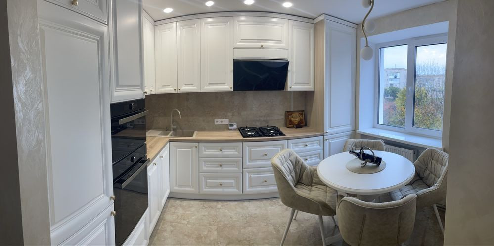 4-х кімнатна квартира з індивідуальним опаленням. Глухівці - зображення 1