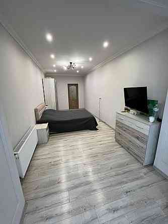 Здається 1кімн.+ Кухня студія в новобудові Ентузіастів Головна Чернівці