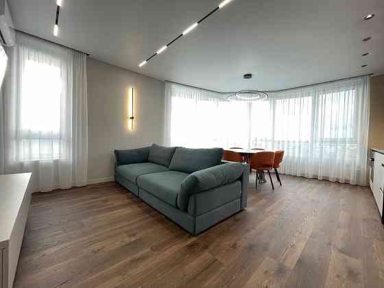 Оренда 2 к.кв. Ужгородський пр. 4, ЖК WHITE LINES, перша здача Киев