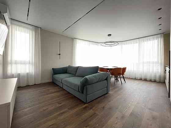 Оренда 2 к.кв. Ужгородський пр. 4, ЖК WHITE LINES, перша здача Киев