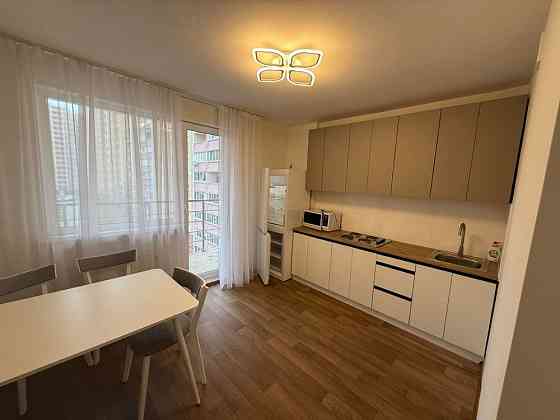 Перша здача! Сучасна 2-кімнатна біля м. Васильківська Киев