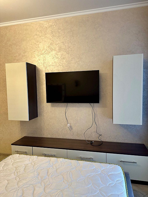 Продам шикарну евродвушку на Дорогожичах ЖК UNO Киев - изображение 6