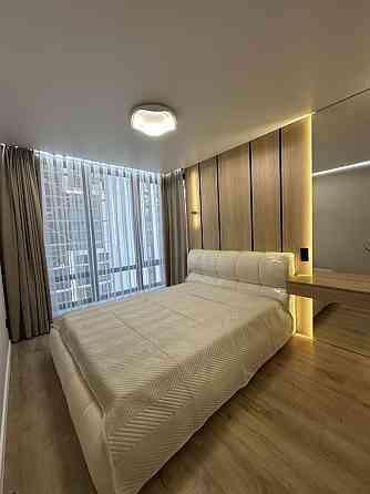 Готова 1,5 кім квартира з меблями та технікою біля Озера - МАНХЕТТЕН Івано-Франківськ