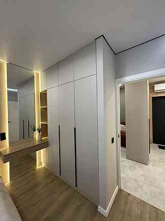 Готова 1,5 кім квартира з меблями та технікою біля Озера - МАНХЕТТЕН Івано-Франківськ