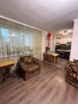 Продам евро 3к квартиру біля набережної Дніпра Киев