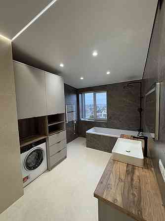 ПРОДАЖ просторої квартири з новим ремонтом Струмівка