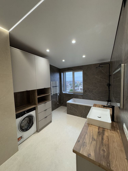 ПРОДАЖ просторої квартири з новим ремонтом Струмівка - зображення 1