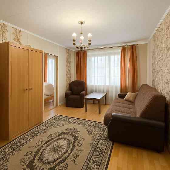 Продам 2-кімнатну квартиру, пр. Богдана Хмельницького, 12А Дніпро