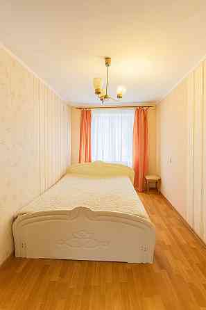 Продам 2-кімнатну квартиру, пр. Богдана Хмельницького, 12А Дніпро