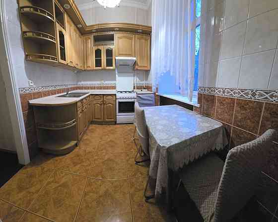 Оренда 3-х кім.кв.-ра , вул.Дмитра Дорошенка 55,м.Печерська,Зіринецька Киев