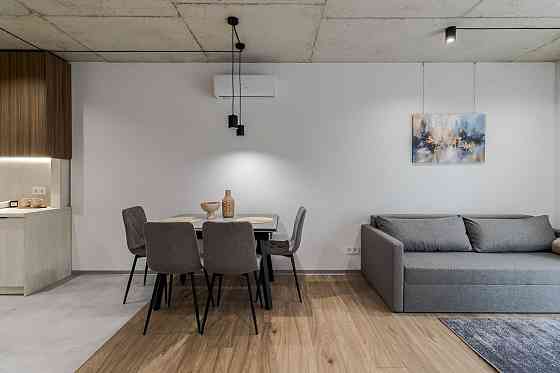 Квартира на 4 осіб. Помісячна оренда Львів