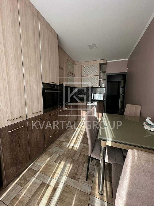 Трьокімнатна квартира в ценрі міста ЖК Фаворит. Газове опалення! Ірпінь - зображення 1