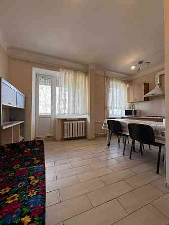 3к студіо 55м2 вул. Волинська Севастопольска площа 10хв Киев