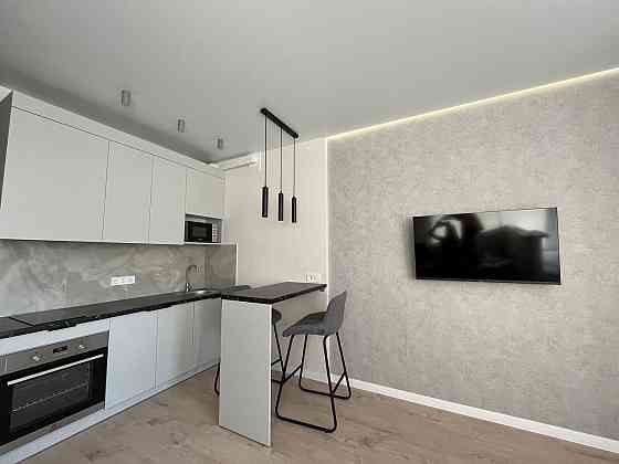 Сучасна студія від власника! Кадетский гай 10. Є генератор! Киев