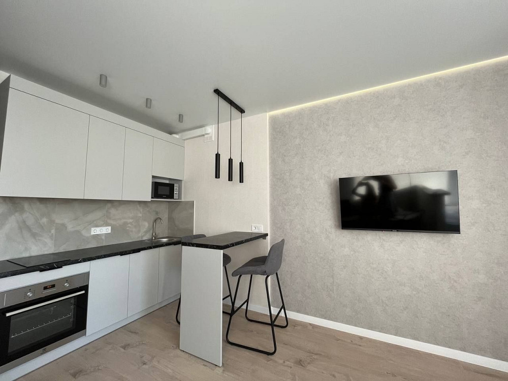 Сучасна студія від власника! Кадетский гай 10. Є генератор! Киев - изображение 1