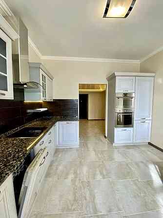 Аренда 2к квартиры Шевченковский район, Черновола, метро Университет Киев