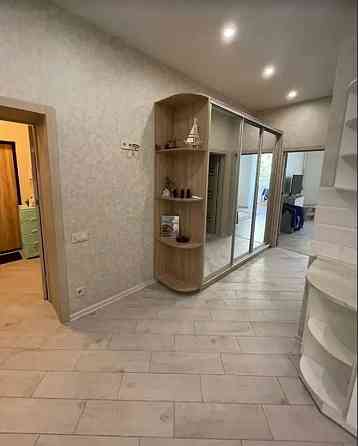 Квартира в новом кирпичном доме с ремонтом . Одеса