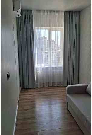 Солнечная улица, современная квартира в новом доме Одеса