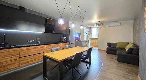 ЖК Рогатинский! Центр Рынок! Продам 2К 77м2+кладовка Харків