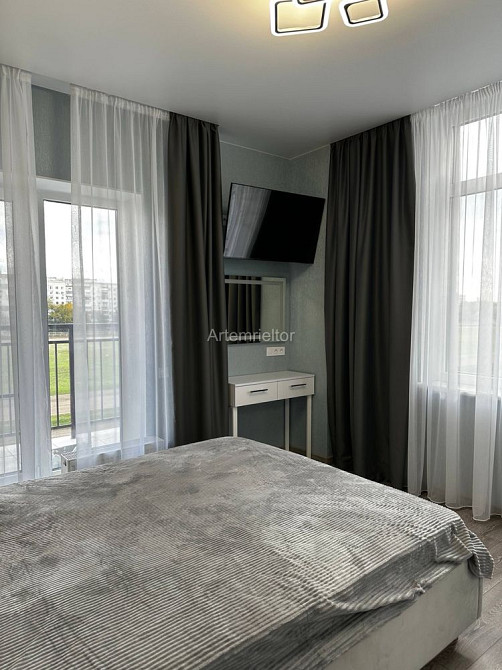 2 комнатная квартира Кадорр Сити 63 Жемчужина Краснова вид на ипподром Одеса - зображення 1