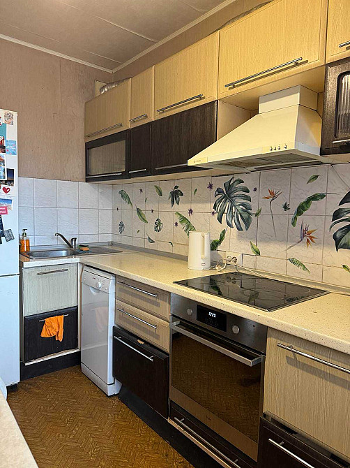 Оренда 2х -тної квартири М. Гришка 8 ! м. Позняки ! поруч ТЦ Аладін ! Київ - зображення 2