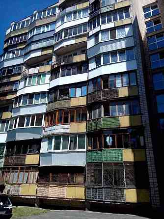 Продажа 1к квартири 30кв.м. під ремонт Борщагівка, вул.Я.Коласа 1б Киев