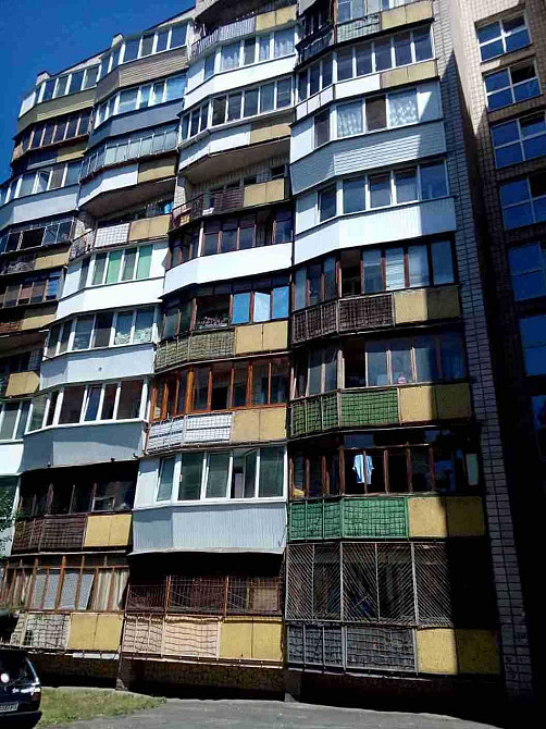 Продажа 1к квартири 30кв.м. під ремонт Борщагівка, вул.Я.Коласа 1б Киев - изображение 1