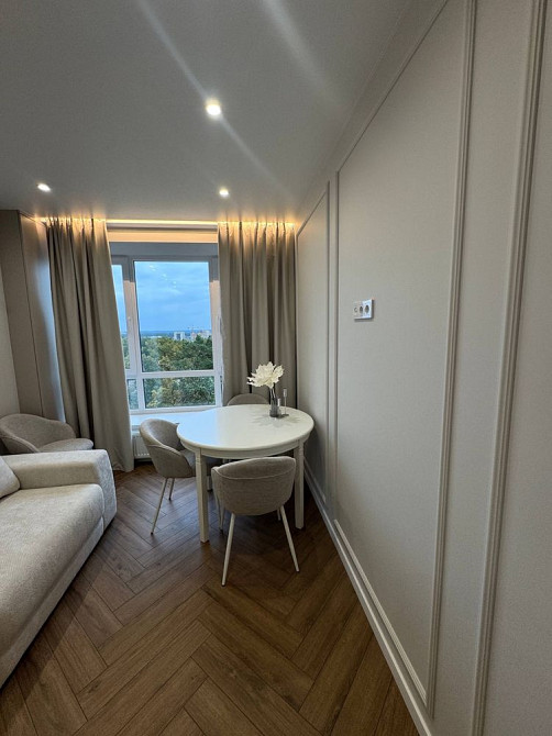 Євро 2-кімнатна квартира з дизайнерським ремонтом, жк нові метри центр Ірпінь - зображення 5