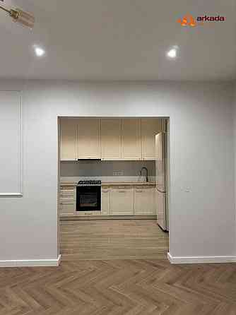 Продаж трикімнатної квартири біля міського озера Івано-Франківськ