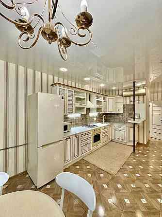 Продам 2 ком с Ремонтом в Ривер Парке ,этаж 6 площадь  64м2 Дніпро