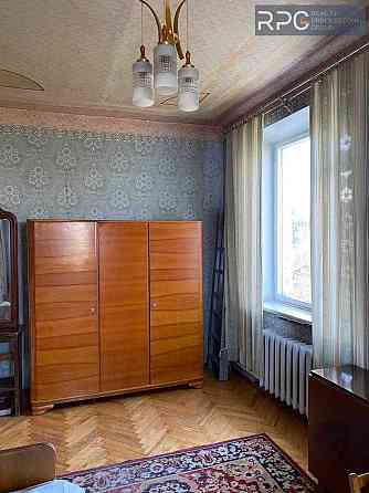 Продаж 3к квартири вул.Світличного 4а,Соломянському р-н Киев