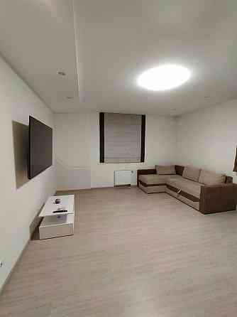 Здам 2 кімнатну квартиру в новобудові вул Білоруська 36-а Київ