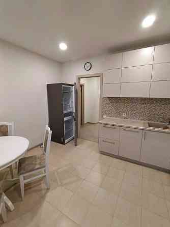 Здам 2 кімнатну квартиру в новобудові вул Білоруська 36-а Київ