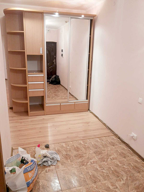 метро Академгородок 5 минут пешком 1х квартира Київ - зображення 3